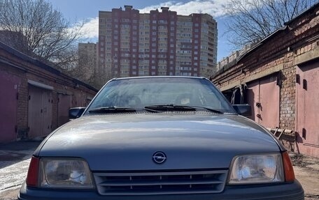 Opel Kadett E рестайлинг, 1991 год, 120 000 рублей, 2 фотография
