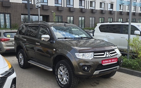 Mitsubishi Pajero Sport II рестайлинг, 2014 год, 2 300 000 рублей, 1 фотография