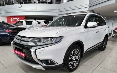 Mitsubishi Outlander III рестайлинг 3, 2017 год, 2 160 000 рублей, 1 фотография