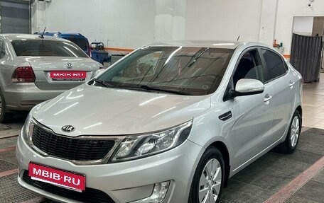 KIA Rio III рестайлинг, 2013 год, 885 000 рублей, 1 фотография