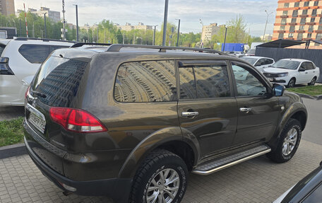 Mitsubishi Pajero Sport II рестайлинг, 2014 год, 2 300 000 рублей, 3 фотография