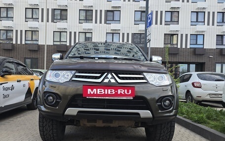 Mitsubishi Pajero Sport II рестайлинг, 2014 год, 2 300 000 рублей, 9 фотография