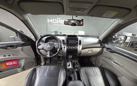 Mitsubishi Pajero Sport II рестайлинг, 2014 год, 2 300 000 рублей, 13 фотография