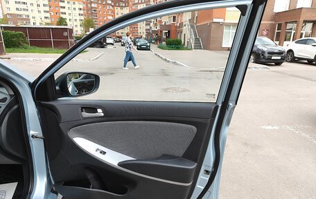 Hyundai Solaris II рестайлинг, 2013 год, 1 050 000 рублей, 10 фотография