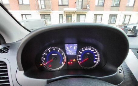 Hyundai Solaris II рестайлинг, 2013 год, 1 050 000 рублей, 24 фотография