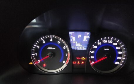 Hyundai Solaris II рестайлинг, 2013 год, 1 050 000 рублей, 23 фотография