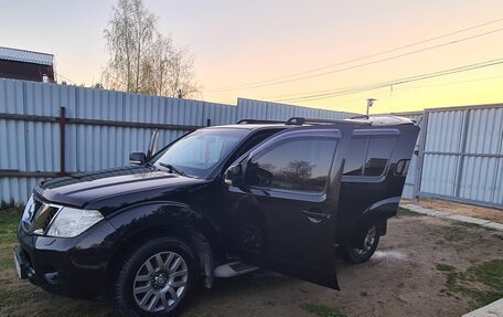 Nissan Pathfinder, 2011 год, 1 450 000 рублей, 2 фотография