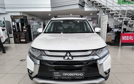Mitsubishi Outlander III рестайлинг 3, 2017 год, 2 160 000 рублей, 2 фотография