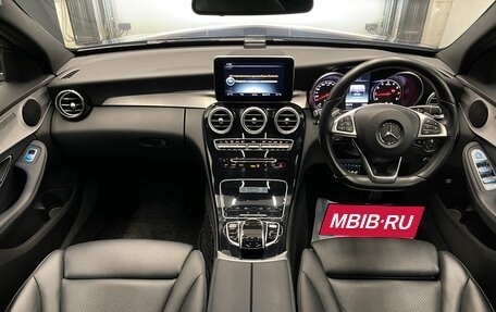 Mercedes-Benz C-Класс, 2017 год, 2 100 000 рублей, 25 фотография