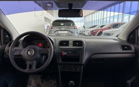 Volkswagen Polo VI (EU Market), 2013 год, 850 000 рублей, 9 фотография