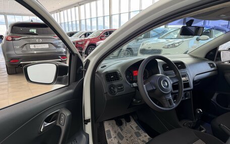 Volkswagen Polo VI (EU Market), 2013 год, 850 000 рублей, 8 фотография