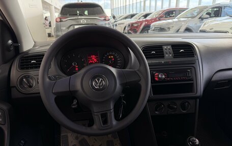 Volkswagen Polo VI (EU Market), 2013 год, 850 000 рублей, 11 фотография