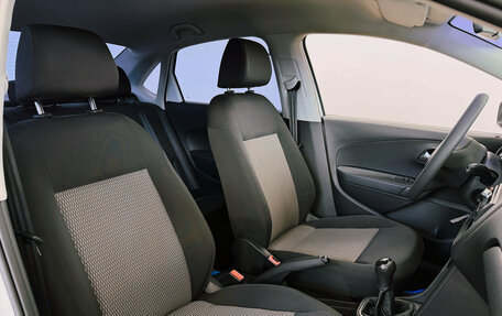 Volkswagen Polo VI (EU Market), 2013 год, 850 000 рублей, 27 фотография