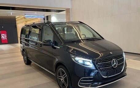 Mercedes-Benz V-Класс, 2025 год, 15 400 750 рублей, 1 фотография