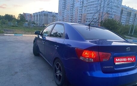 KIA Cerato III, 2010 год, 555 555 рублей, 3 фотография