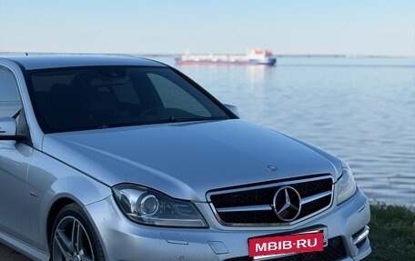 Mercedes-Benz C-Класс, 2011 год, 1 195 000 рублей, 2 фотография