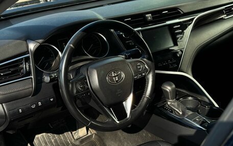 Toyota Camry, 2021 год, 2 650 000 рублей, 7 фотография