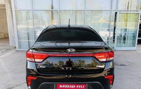 KIA Rio IV, 2017 год, 1 299 000 рублей, 6 фотография