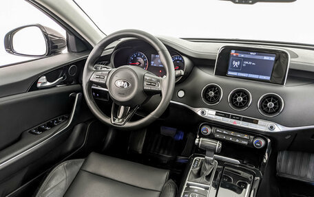 KIA Stinger I, 2018 год, 2 450 000 рублей, 27 фотография