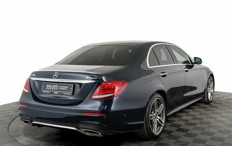 Mercedes-Benz E-Класс, 2017 год, 3 950 000 рублей, 5 фотография