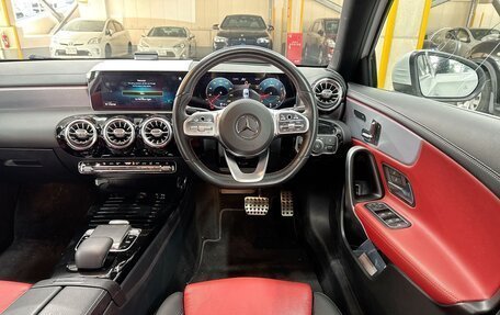 Mercedes-Benz A-Класс, 2020 год, 1 658 000 рублей, 2 фотография