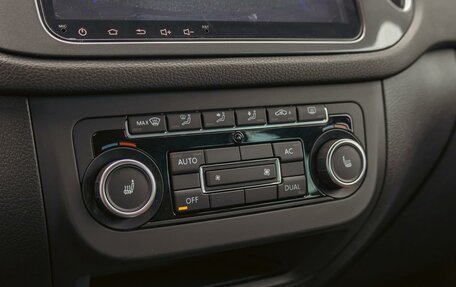 Volkswagen Tiguan I, 2015 год, 1 095 000 рублей, 15 фотография