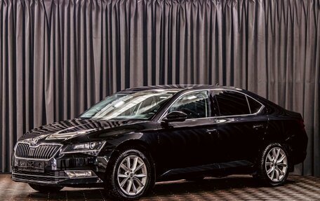 Skoda Superb III рестайлинг, 2019 год, 1 985 000 рублей, 1 фотография