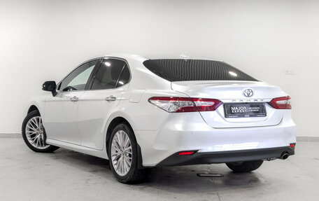 Toyota Camry, 2020 год, 3 300 000 рублей, 7 фотография