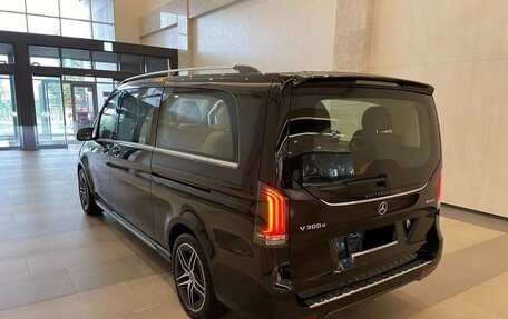 Mercedes-Benz V-Класс, 2025 год, 15 400 750 рублей, 3 фотография