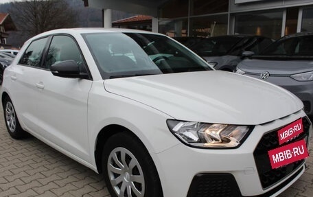 Audi A1, 2022 год, 2 419 269 рублей, 3 фотография