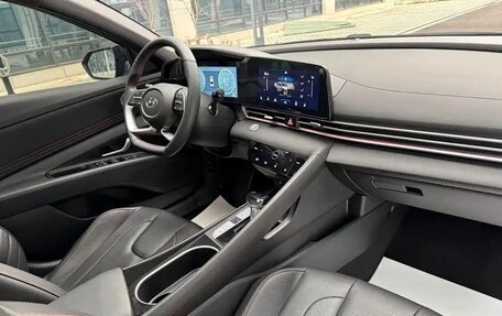 Hyundai Elantra, 2022 год, 1 090 000 рублей, 13 фотография