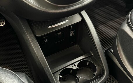 Mercedes-Benz V-Класс, 2016 год, 4 200 000 рублей, 23 фотография