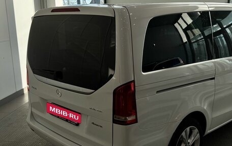 Mercedes-Benz V-Класс, 2016 год, 4 200 000 рублей, 13 фотография