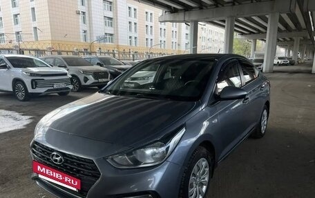 Hyundai Solaris II рестайлинг, 2018 год, 1 100 000 рублей, 2 фотография