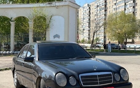 Mercedes-Benz E-Класс, 1998 год, 305 000 рублей, 5 фотография