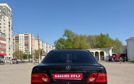 Mercedes-Benz E-Класс, 1998 год, 305 000 рублей, 3 фотография