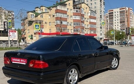 Mercedes-Benz E-Класс, 1998 год, 305 000 рублей, 4 фотография
