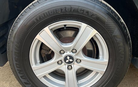 Mitsubishi Outlander III рестайлинг 3, 2015 год, 1 770 000 рублей, 10 фотография
