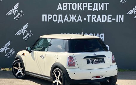 MINI Hatch, 2011 год, 765 000 рублей, 5 фотография