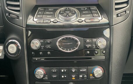 Infiniti QX70, 2014 год, 2 075 000 рублей, 23 фотография