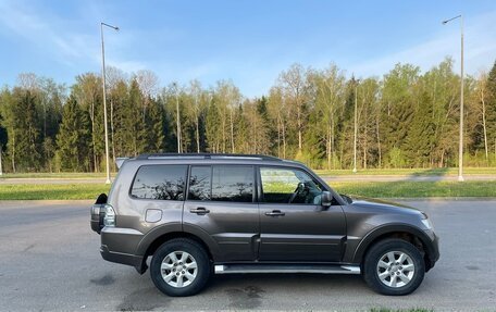 Mitsubishi Pajero IV, 2011 год, 2 100 000 рублей, 4 фотография