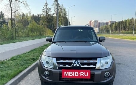 Mitsubishi Pajero IV, 2011 год, 2 100 000 рублей, 3 фотография