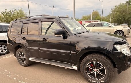 Mitsubishi Pajero IV, 2011 год, 2 490 000 рублей, 3 фотография