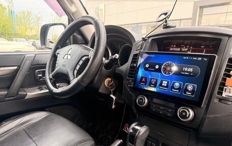 Mitsubishi Pajero IV, 2011 год, 2 490 000 рублей, 6 фотография