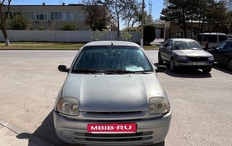 Renault Clio III, 2000 год, 180 000 рублей, 4 фотография