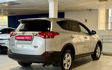Toyota RAV4, 2013 год, 1 650 000 рублей, 10 фотография