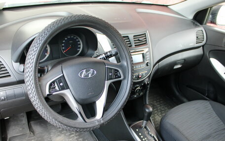 Hyundai Solaris II рестайлинг, 2014 год, 755 000 рублей, 10 фотография