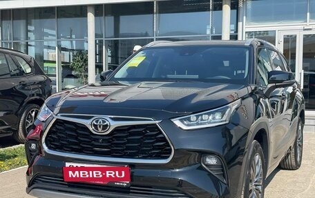 Toyota Highlander, 2026 год, 5 600 000 рублей, 2 фотография