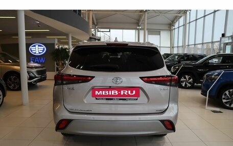 Toyota Highlander, 2025 год, 5 690 000 рублей, 4 фотография