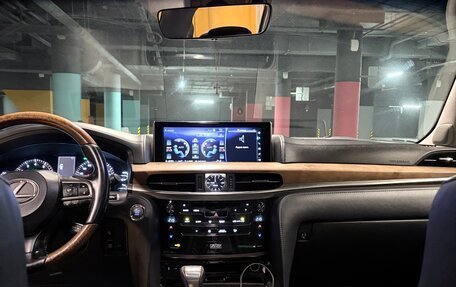 Lexus LX III, 2016 год, 6 499 999 рублей, 8 фотография
